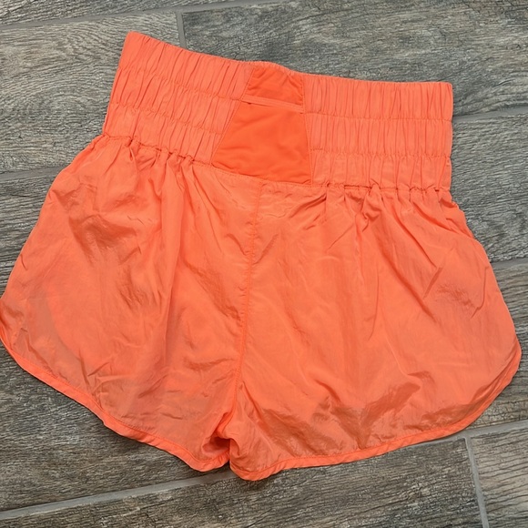 Free People FP Movement way home shorts high waist orange tangerine neon medium - Picture 3 of 4